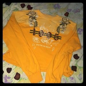 Baggy yellow ombre crop top